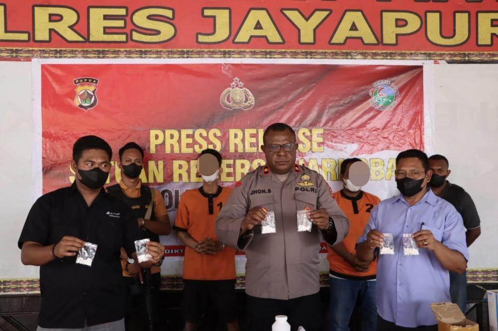 Siap Edar, Ribuan Pil Koplo Dikirim Via Ekspedisi Diamankan Polisi