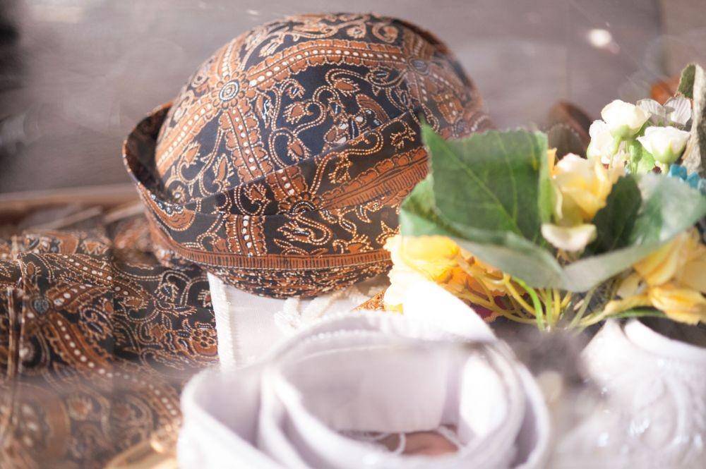 Seserahan batik (pinterest)