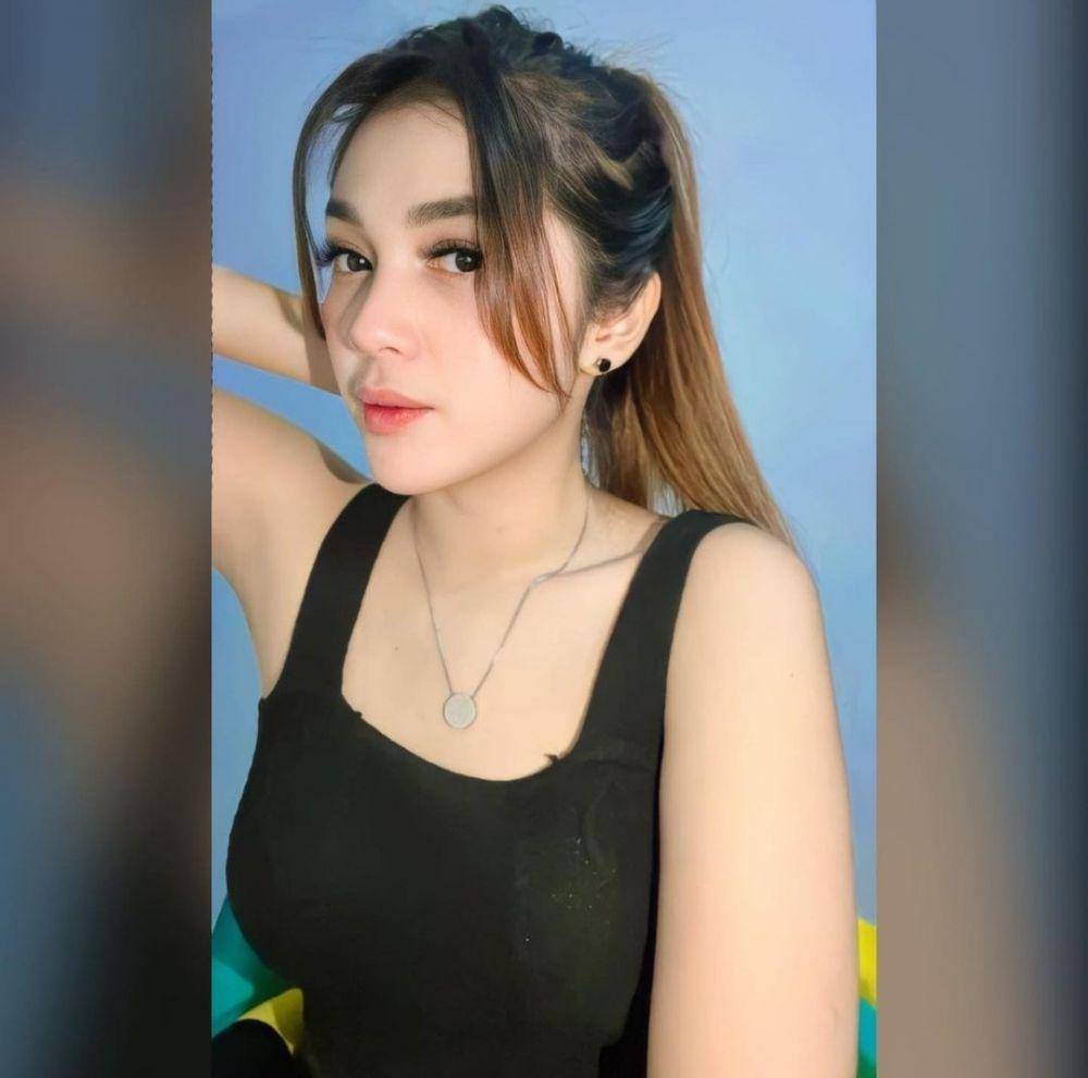 Raya kitty (instagram.com/rayanurfitrird)
