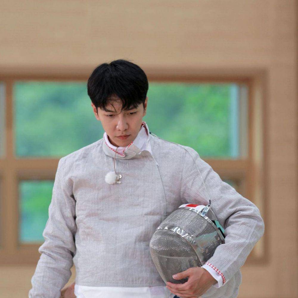 Lee Seung Gi (instagram.com/leeseunggi.official)