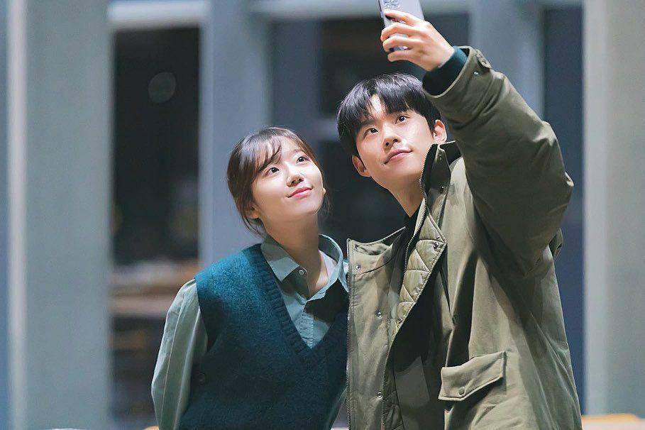 Jeon Hye Won dan Kim Sung Cheol (instagram.com/hyeweon__)