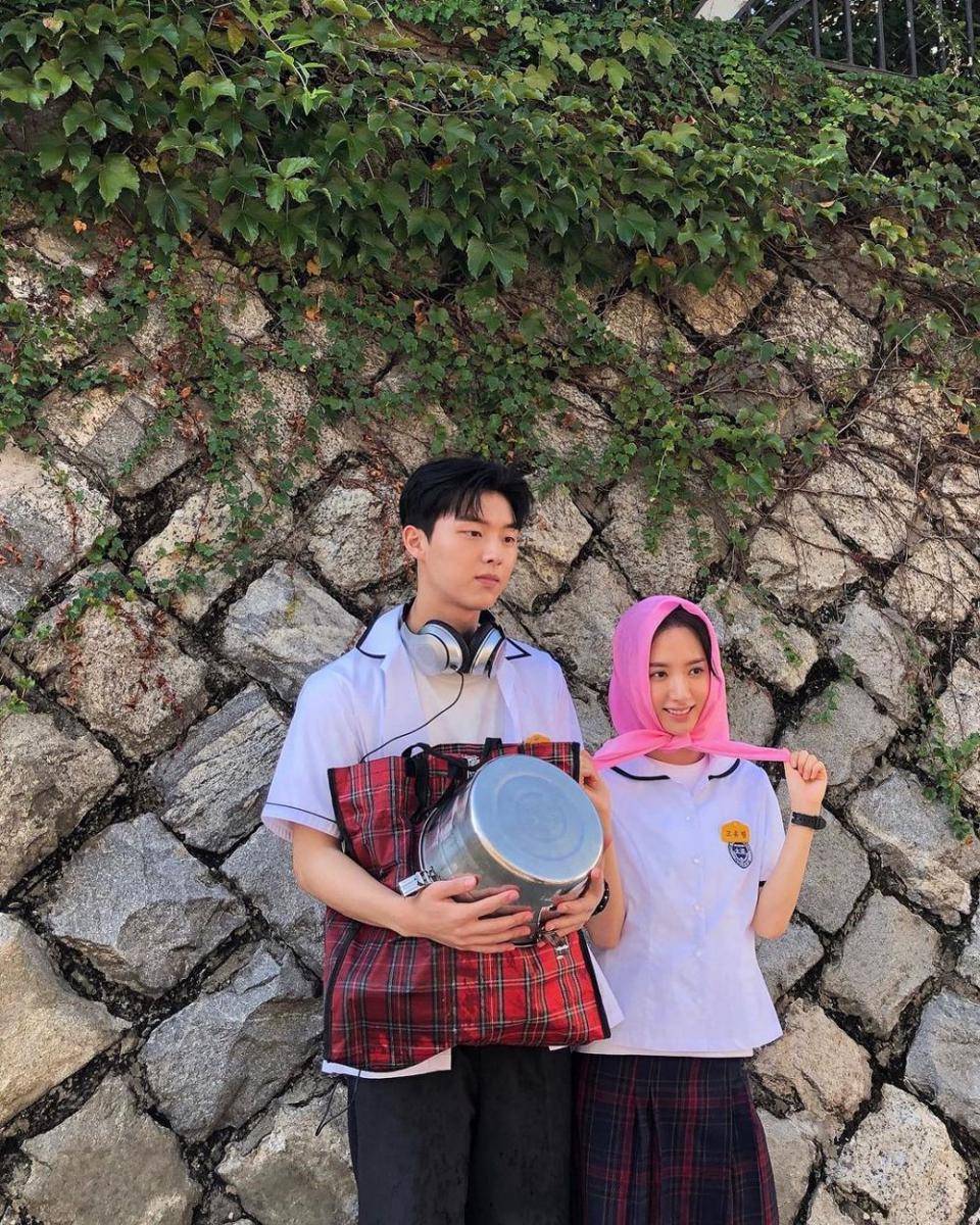 Choi Hyun Wook dan Bona (instagram.com/_choi__)