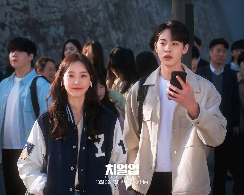 Kim Hyun Jin dan Han Ji Hyun di drakor Cheer Up. (instagram.com/sbsdrama.official)
