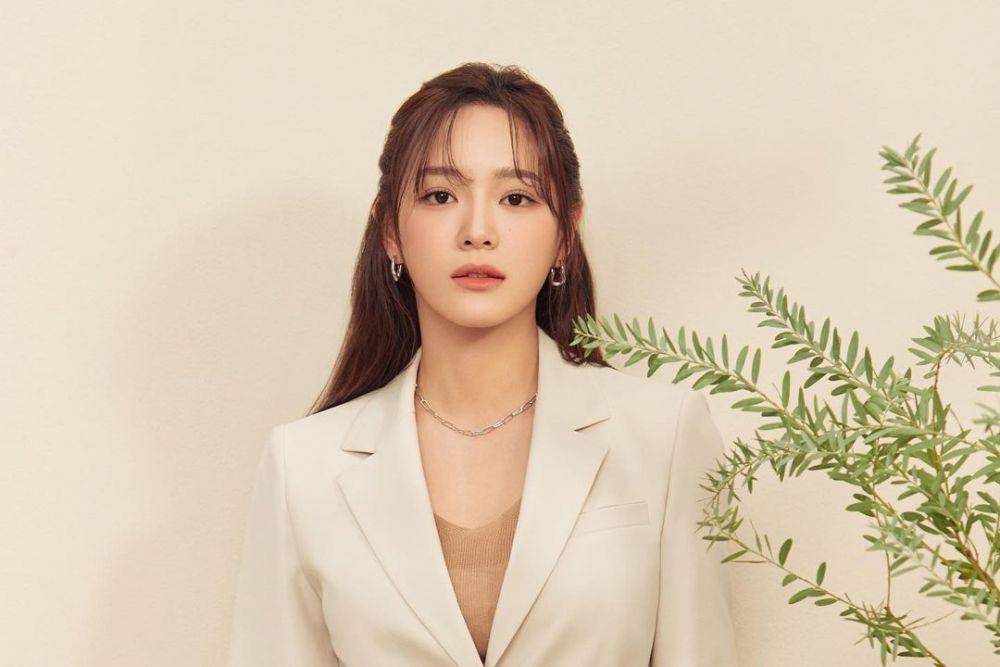 Kim Sejeong (instagram.com/clean_0828)