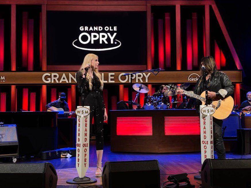 Firerose, Billy Ray Cyrus (instagram.com/firerose)