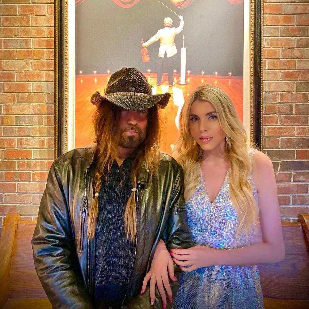 Billy Ray Cyrus, Firerose (instagram.com/firerose)
