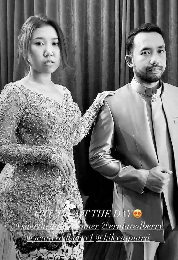 Kiky fitting (instagram.com/redberrywedding)