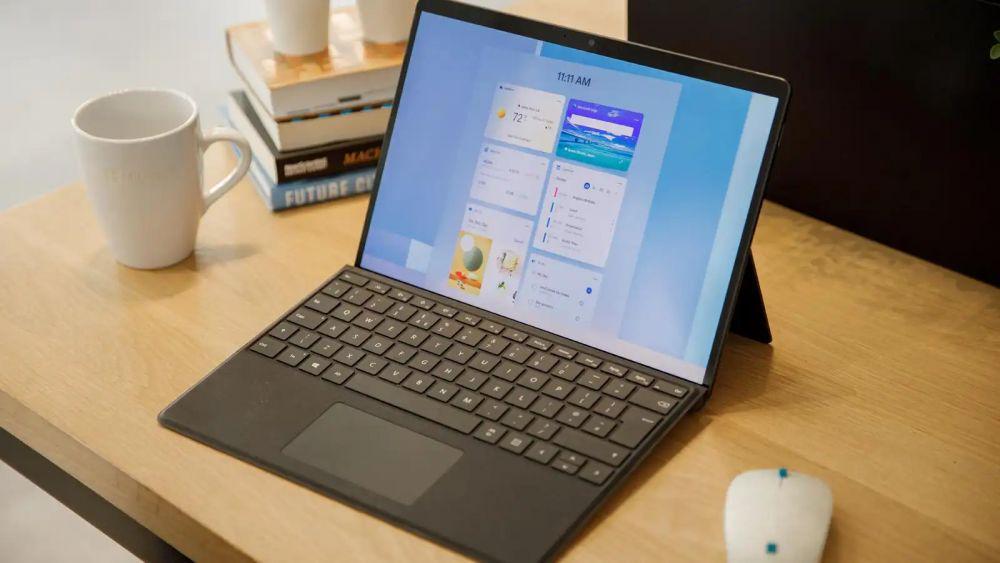 5 Laptop Terbaik untuk Penulis, Compact dan Ringan!