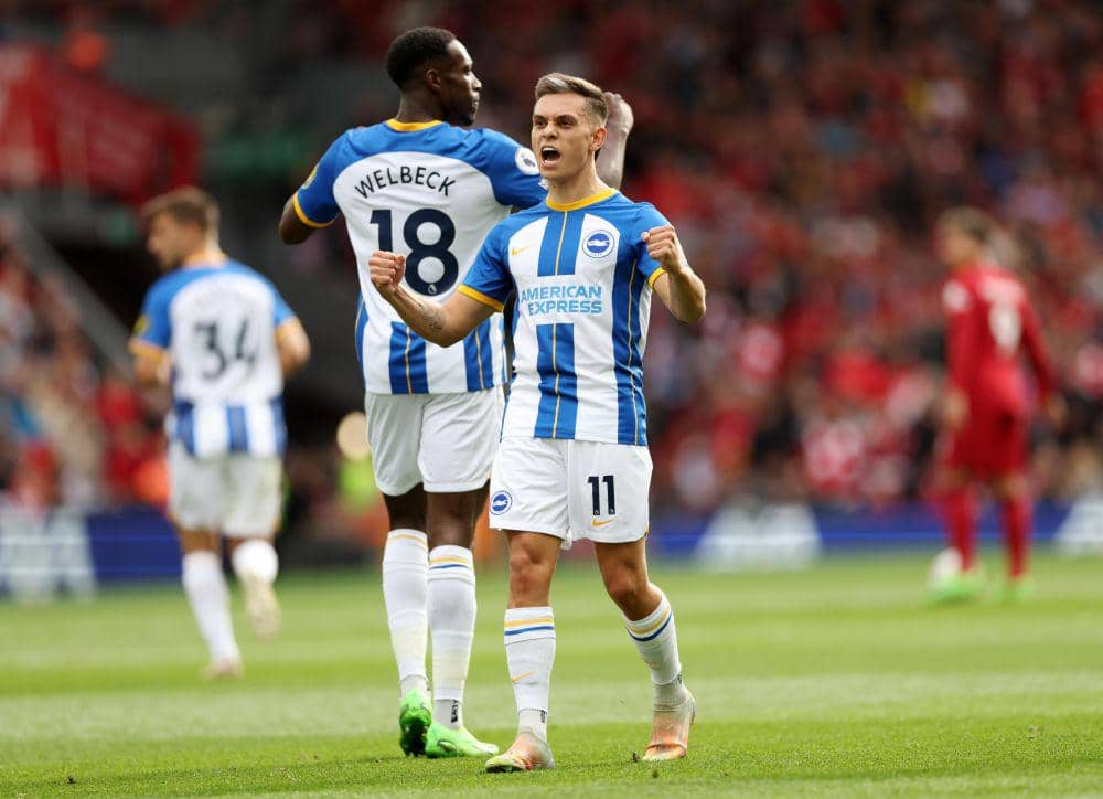 Leandro Trossard melakukan selebrasi setelah mencetak gol ke gawang Liverpool pada pekan kesembilan Premier League 2022/2023. (twitter.com/premierleague)