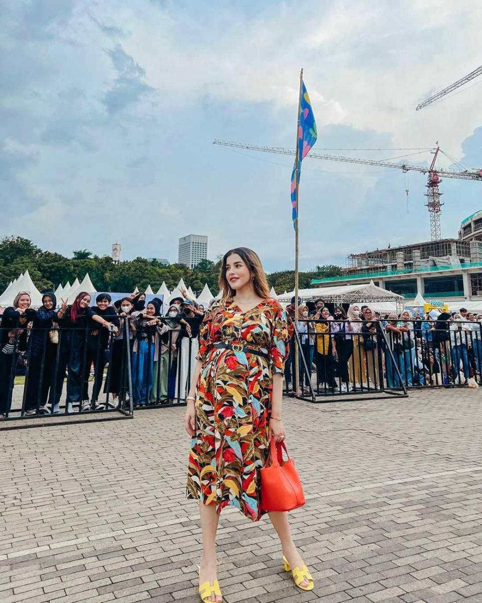 OOTD Dress (instagram.com/tasyafarasya)