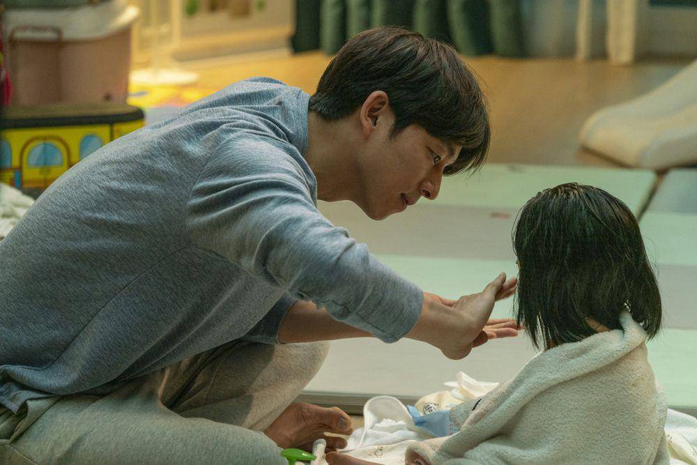 Gong Yoo dan Ryu Ah Young di Kim Ji Young, Born 1982 (dok. Spring Wind Film Company/Kim Ji Young, Born 1982)