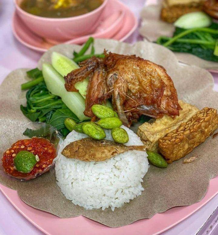 Pink Tempong (instagram.com/pinktempong)