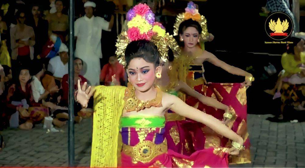 Tari Puspanjali (YouTube.com/Dharma Shanti Wisesa)