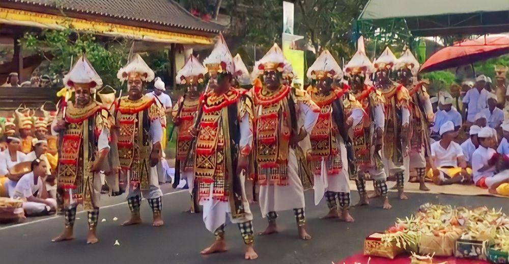 Tari Baris (YouTube.com/wayan sukata)