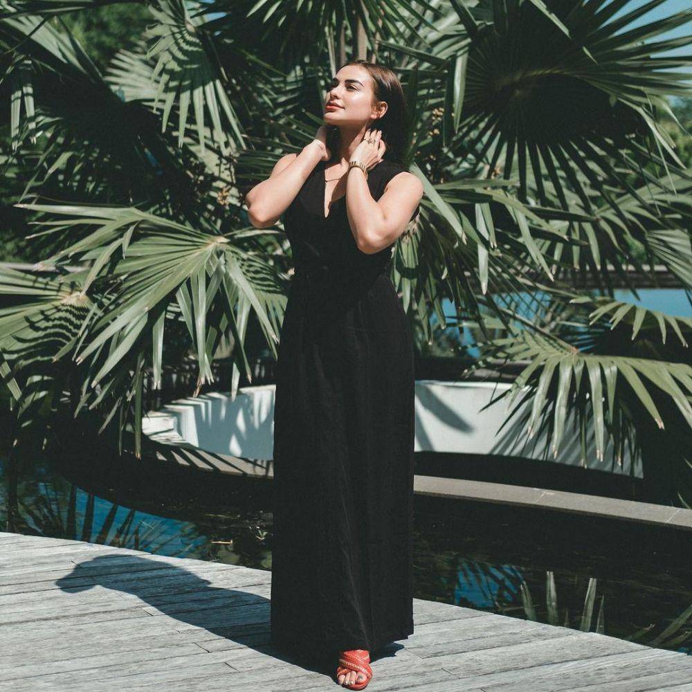 Koleksi dress Nora Alexandra (instagram.com/ncdpapl)