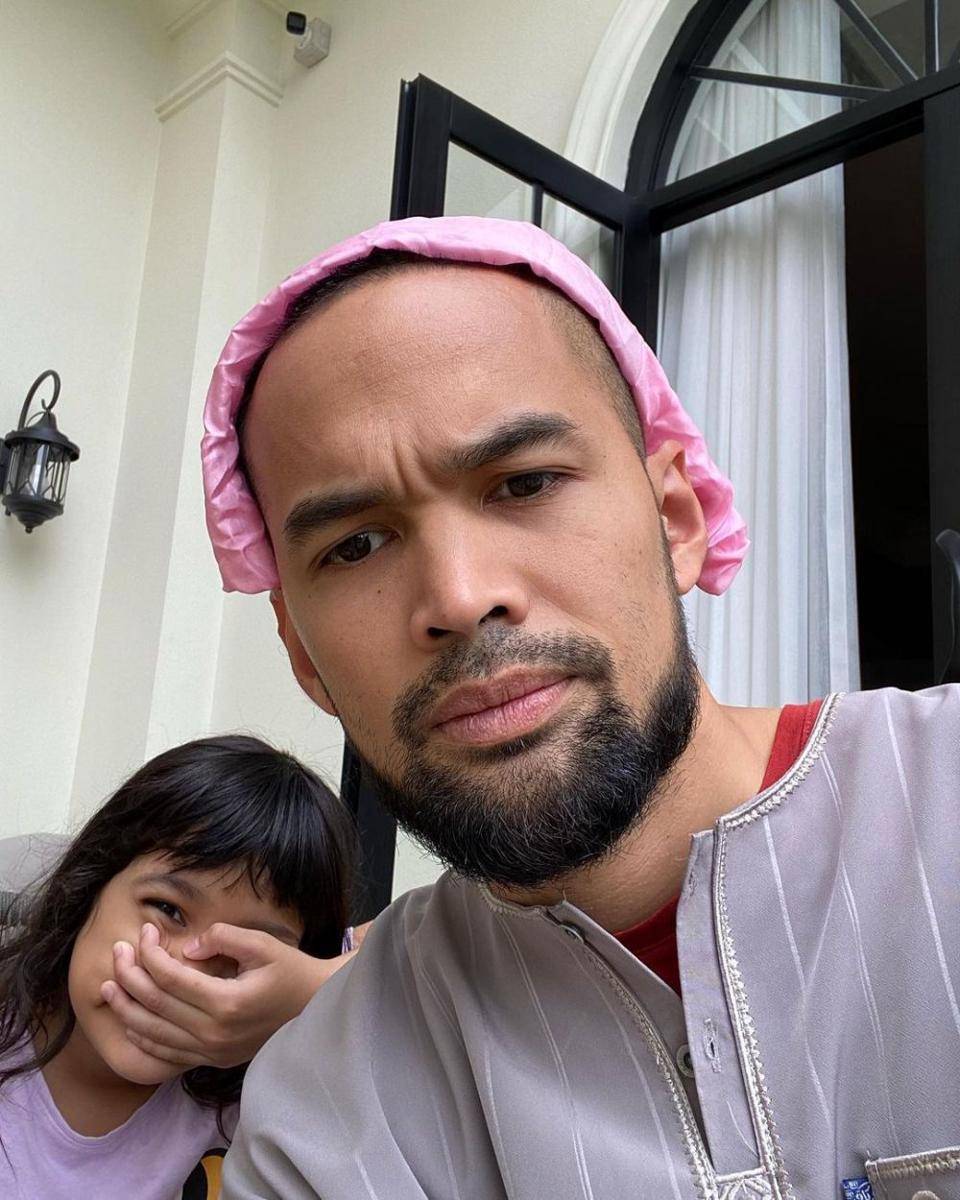 potret Teuku Wisnu dan ketiga anaknya (instagram.com/teukuwisnu)