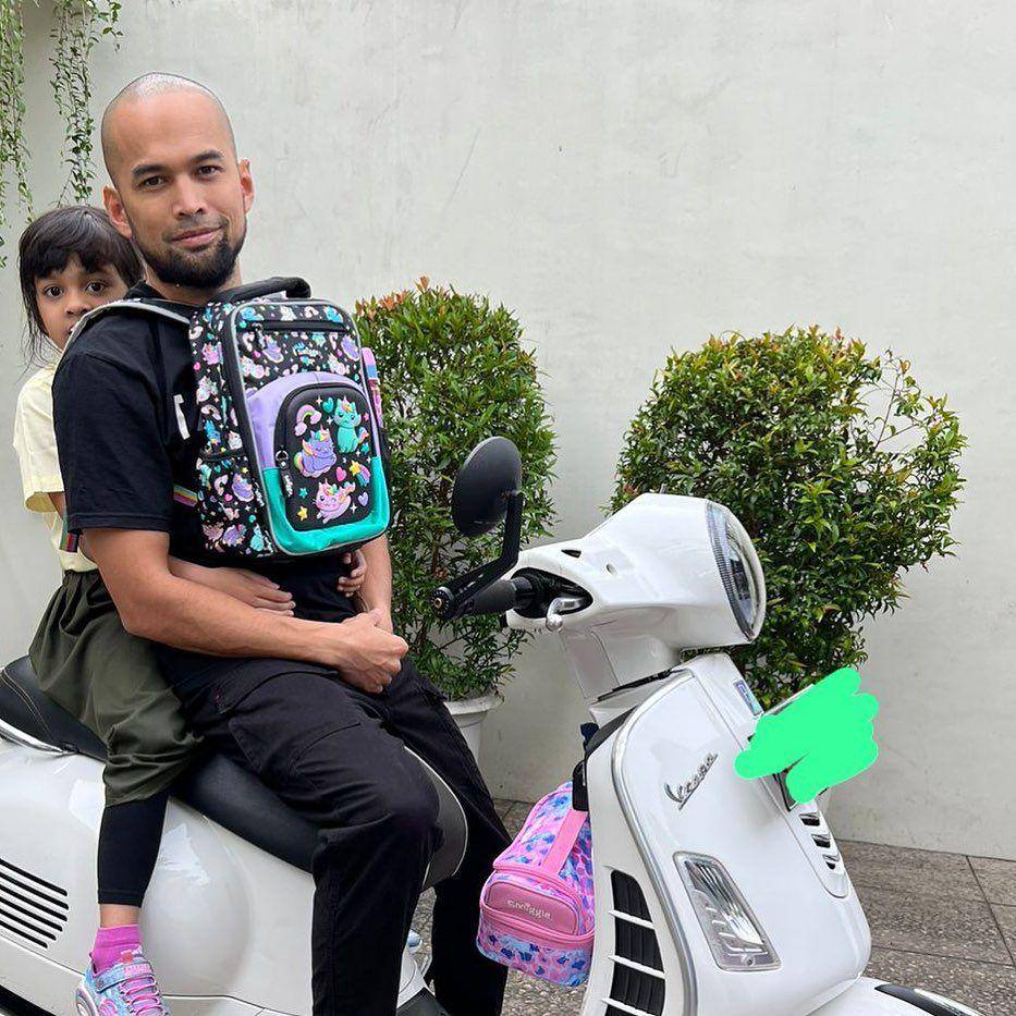 potret Teuku Wisnu dan ketiga anaknya (instagram.com/teukuwisnu)