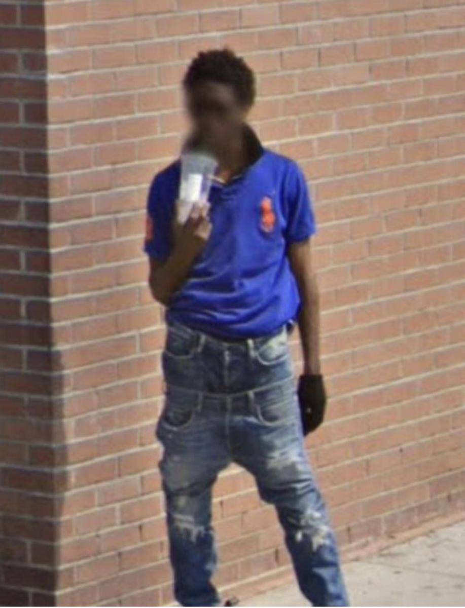 Tingkah konyol orang di Google Street View. (reddit.com/sillymattman)