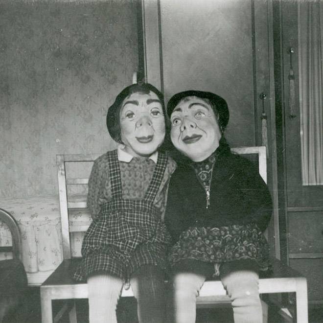 potret kostum Halloween di masa lalu (imgur.com/user/TurnedOff)