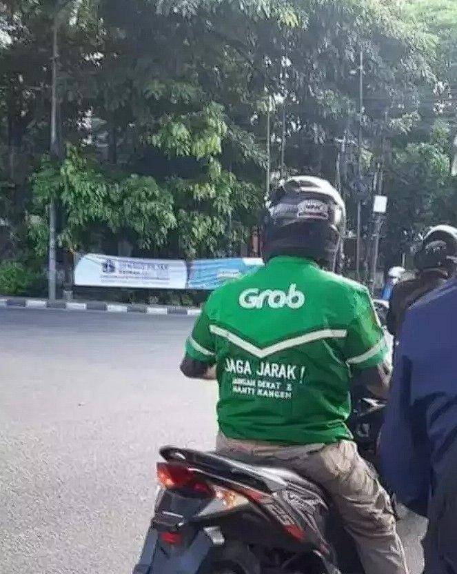 tulisan lucu punggung driver ojol  (instagram.com/newdramaojol.id)