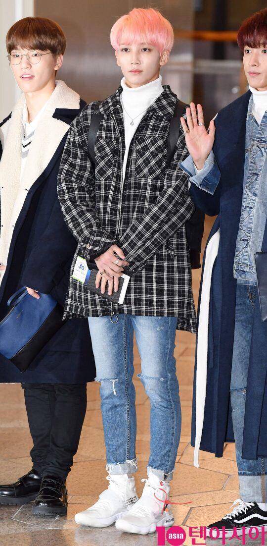 Jeonghan Seventeen (hankyung.com)