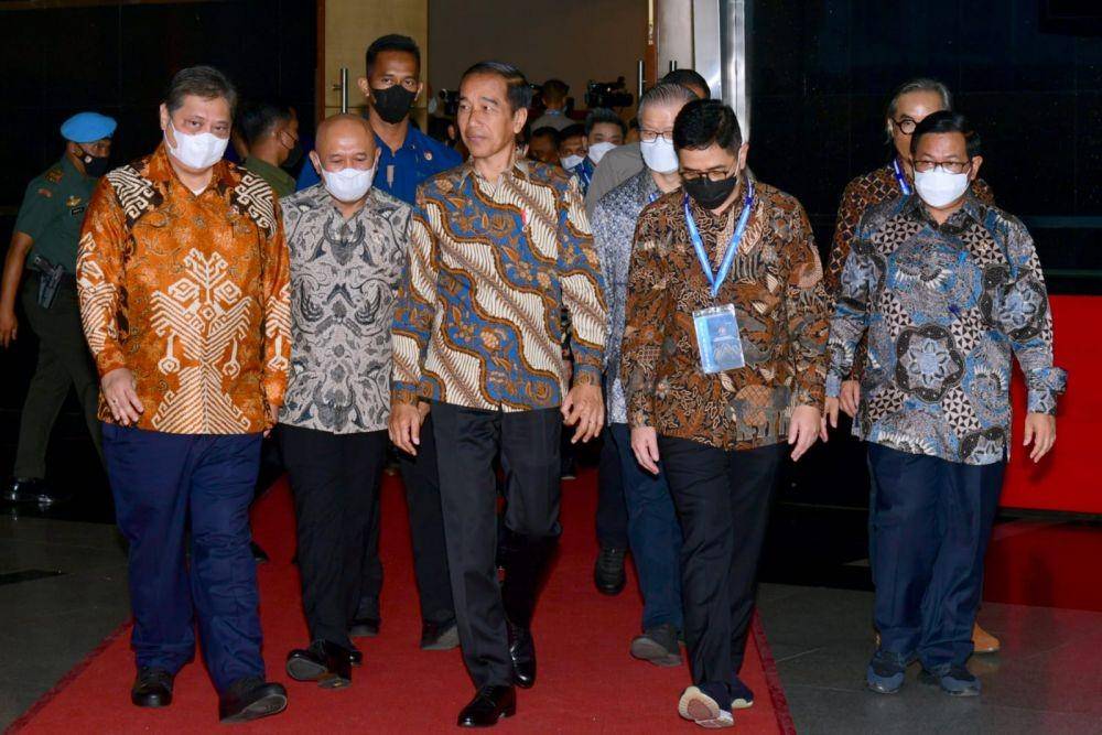 Presiden Jokowi resmikan Gerakan Kemitraan Inklusif untuk UMKM Naik Kelas pada Senin (3/10/2022). (dok. Kadin Indonesia)