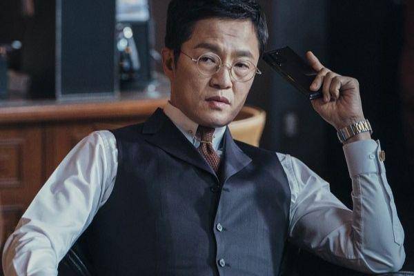 Jo Han Chul dalam drama Korea Vincenzo (dok. Logos Films/Vincenzo)