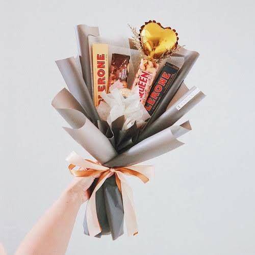 Buket cokelat (Tokopedia/Rangkai Studio)