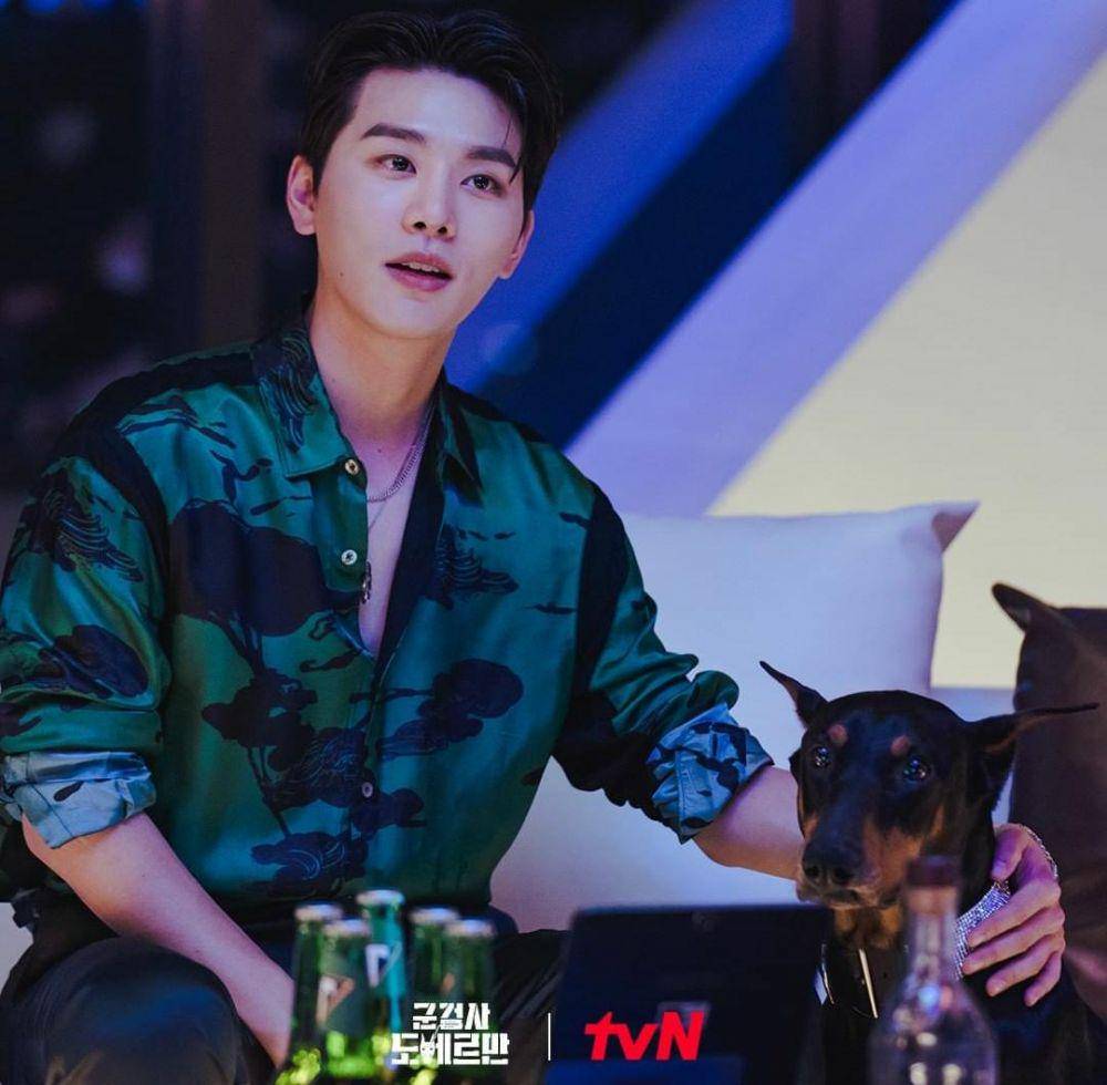 Kim Woo Seok di drama Military Prosecutor Doberman (instagram.com/tvn_drama)