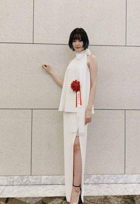 Tina Tamashiro (instagram.com/tinapouty)