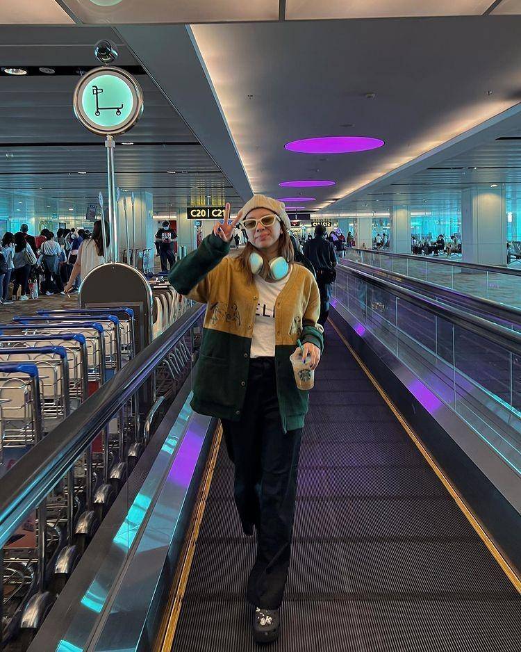padu padan outfit stylish ala Nazla Alifa Senia (instagram.com/nazlaalifa)