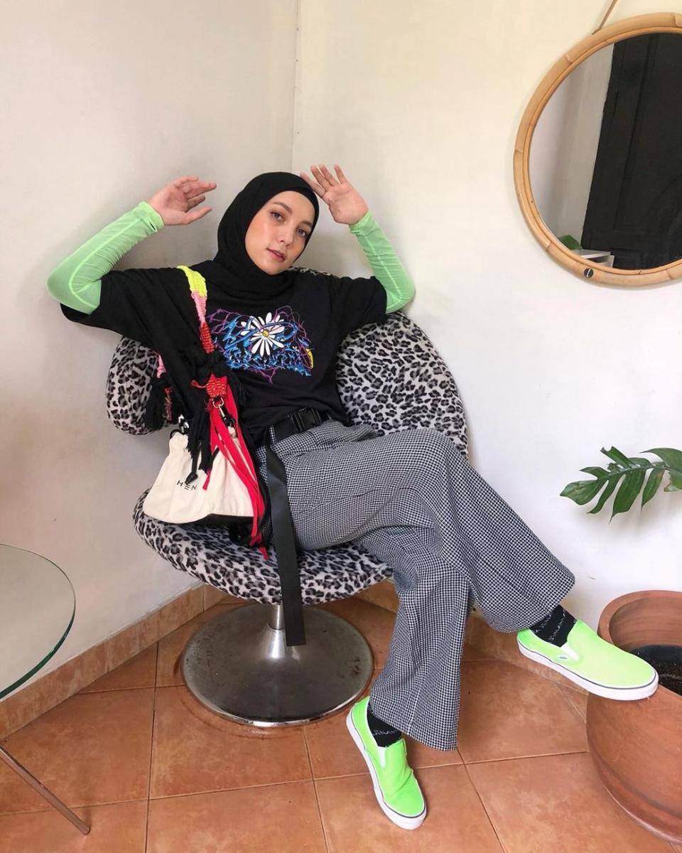 Grunge style ala Jenahara Nasution (instagram.com/jenaharanasution)