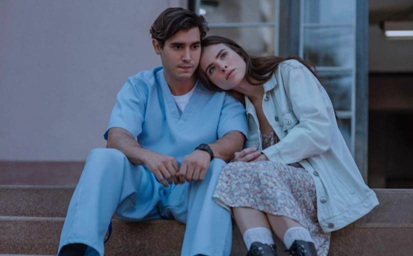 Giulia Be dan Henrique Zaga di cuplikan film Beyond the Universe (instagram.com/netflixbrasil)