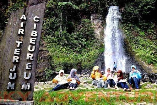 Curug Cibeureum/Google/Ryan Alikhsan/