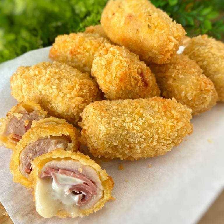 mini chicken cordon bleu (instagram.com/phie999)