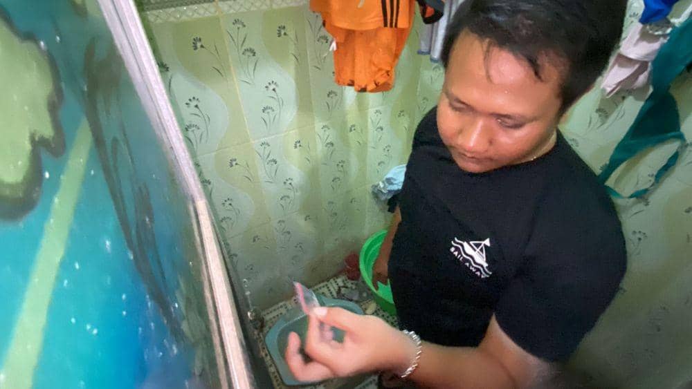 Pria di Mataram Kelabui Polisi dengan Buang Sabu ke Toilet