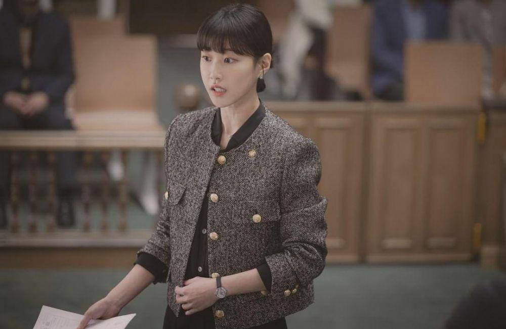 Ha Yoon Kyung di drama Extraordinary Attorney Woo (instagram.com/channel.ena.d)