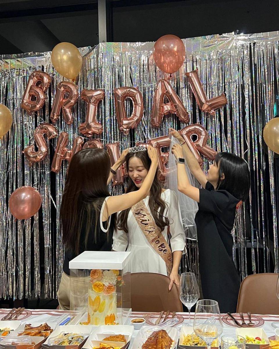 potret bridal shower Go Woori Rainbow (instagram.com/rainbowoori)