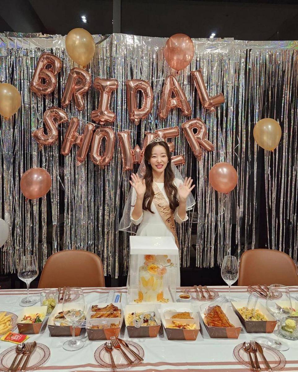 potret bridal shower Go Woori Rainbow (instagram.com/rainbowoori)