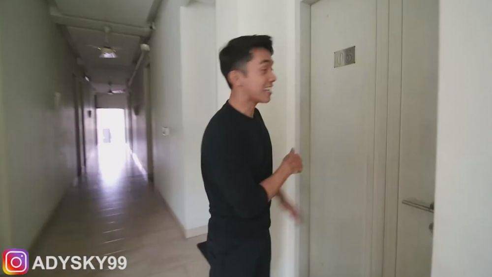tempat tinggal Rizky Billar dulu (YouTube.com/ADY SKY)