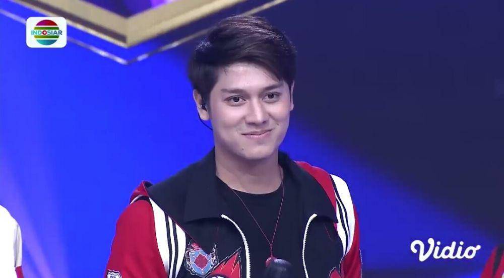 Rizky Billar saat jadi host D'Academy 5 (youtube.com/Indosiar)