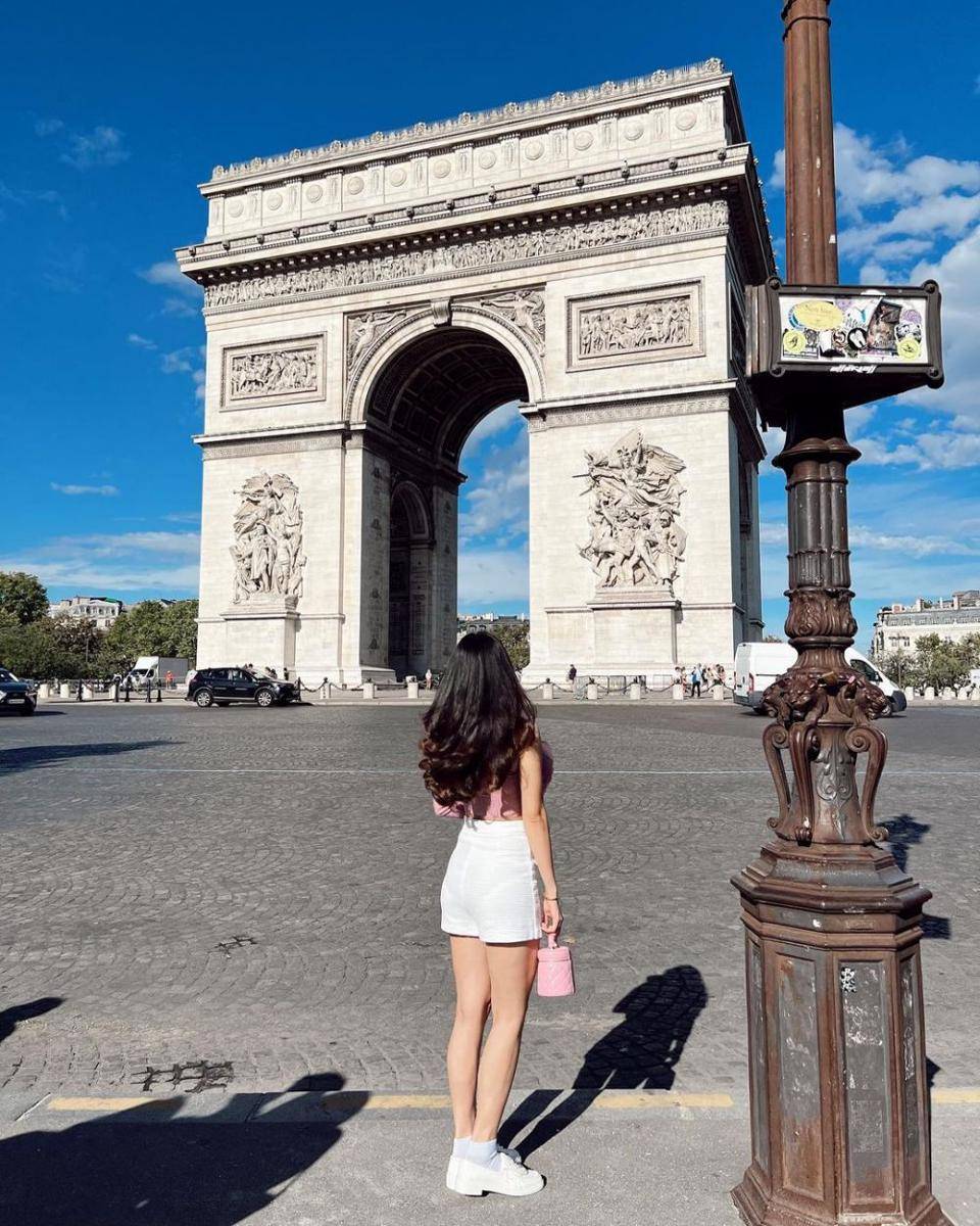 Ria Nasim Basir (instagram.com/nasimbasirria)