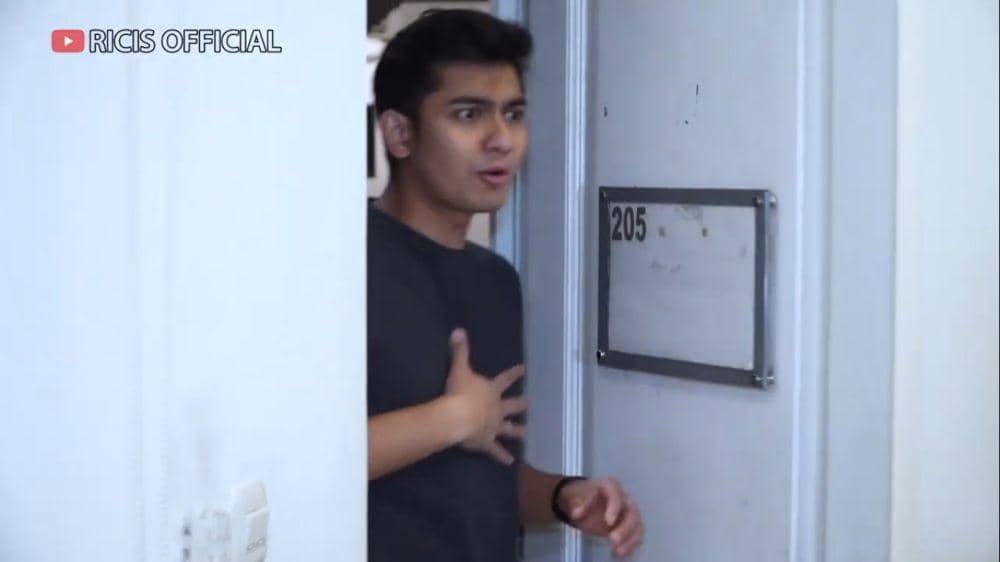 potret kejutan ultah Teuku Ryan (youtube.com/ricisofficial1795)