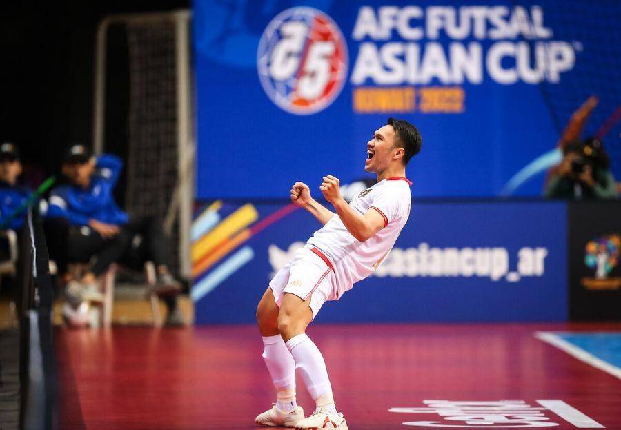 Samuel Eko saat melakukan selebrasi usai menjebol gawang Jepang. (the-afc).