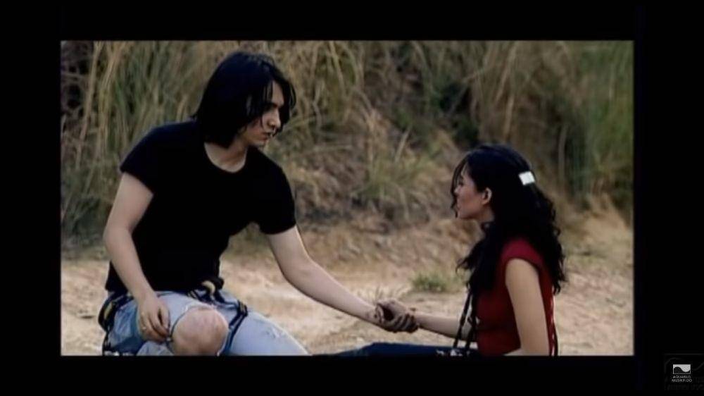 cuplikan video klip Antara Ada dan Tiada (YouTube.com/AquariusMusikindo)