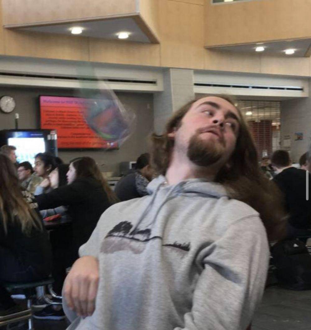 sepersekian detik sebelum insiden (reddit.com/YoinkDoinkMo)