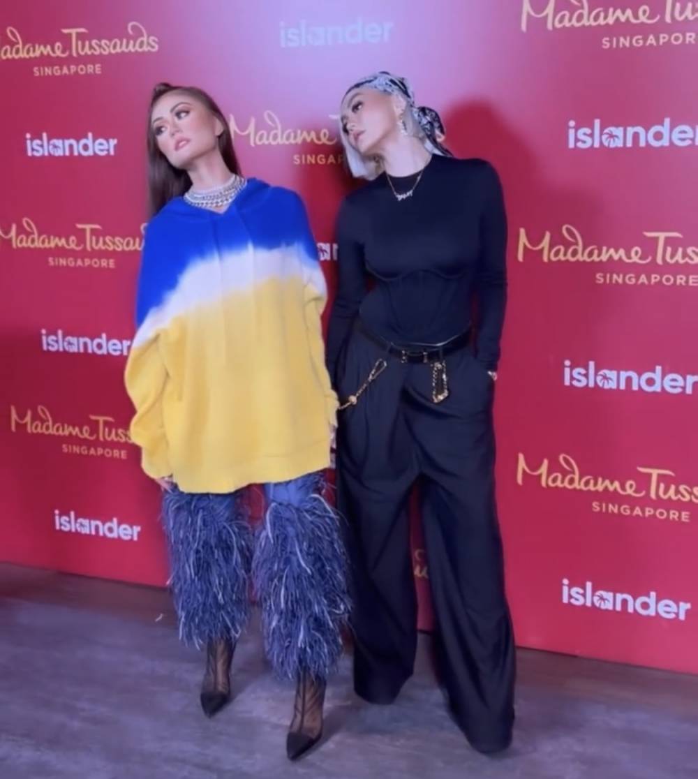 potret Agnez Mo bareng patung lilinnya di Madame Tussauds Singapura (instagram.com/ranggayusuf)