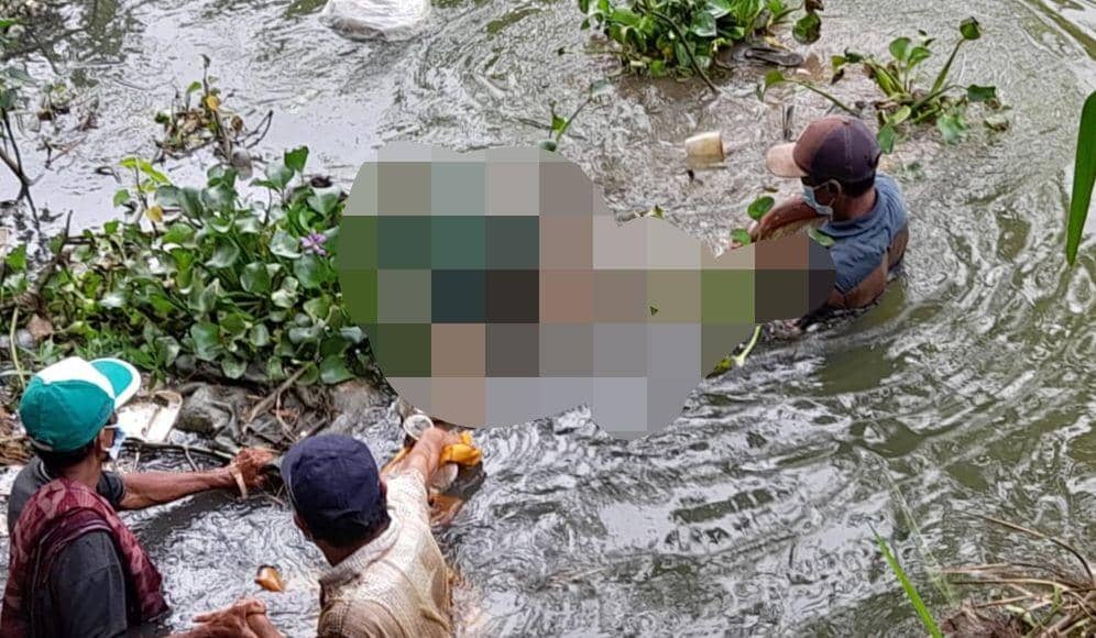 Mayat perempuan ditemukan warga mengambang di sungai Tuban. Dok Istimewa