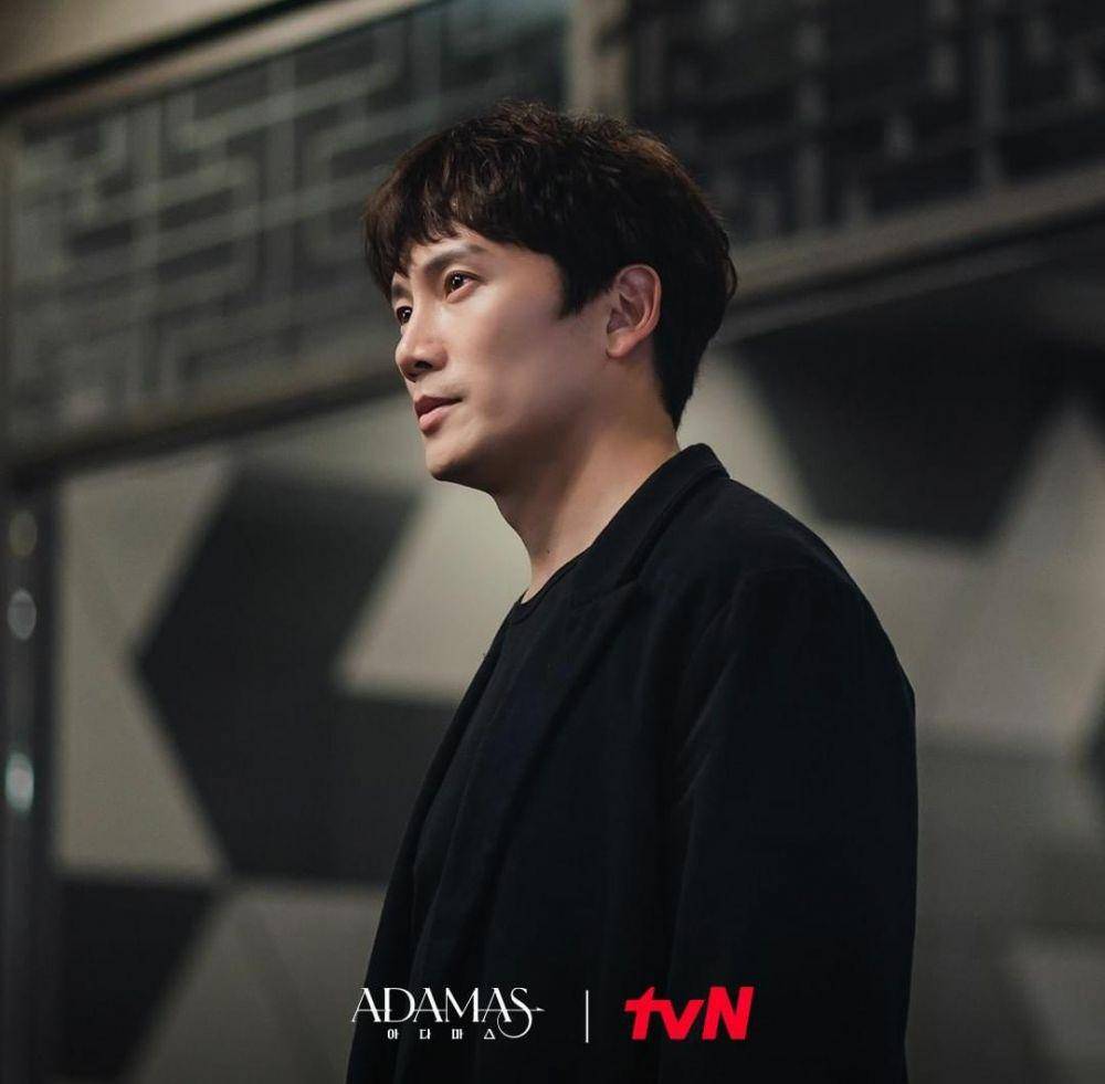 Ji Sung di drama Adamas (instagram.com/tvn_drama)