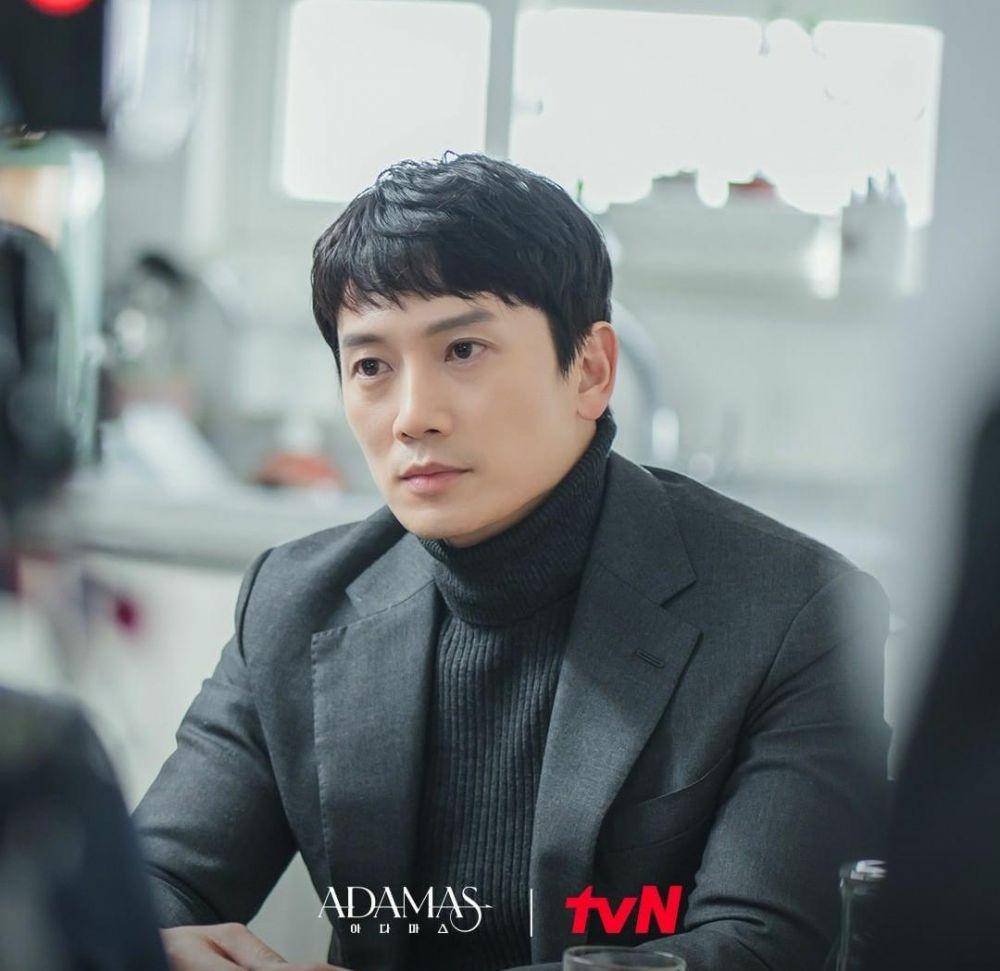 Ji Sung di drama Adamas (instagram.com/tvn_drama)